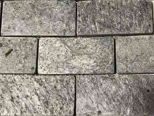 Tammiston mosaiikkilaatta, grey quartzite bricks, 5x10cm 